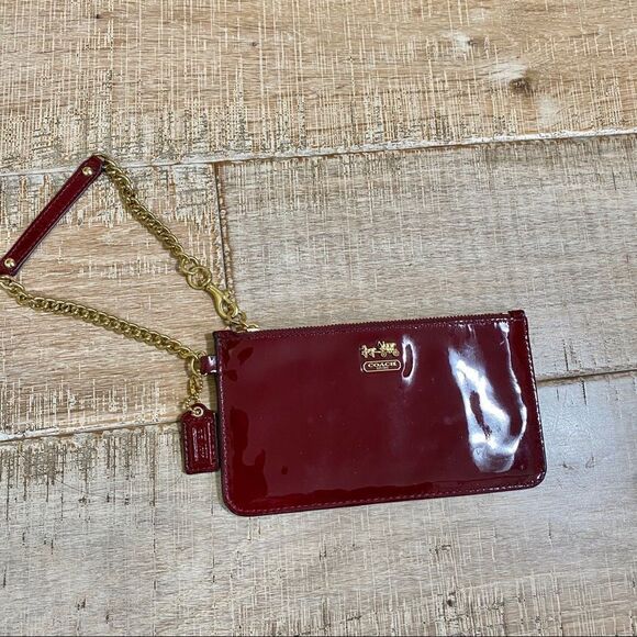 Coach burgundy patent leather wristlet - Picture 1 of 3